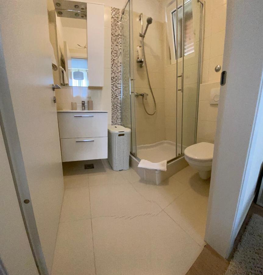 Villa Pergola -Apartment Roko Млини Екстериор снимка